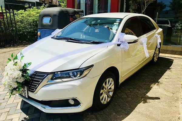 Himanshi Taxi Service Bhopal